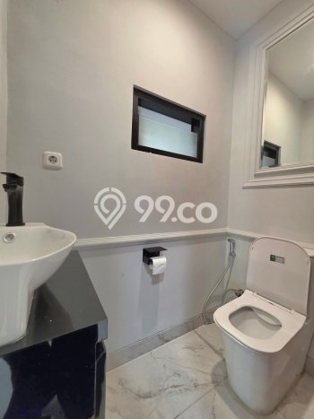 Dijual Rumah Premium dengan Fasilitas Sekitar Lengkap di BSD, Tangerang Selatan Dijual Rumah Premium dengan Fasilitas Sekitar Lengkap di BSD, Tangerang Selatan