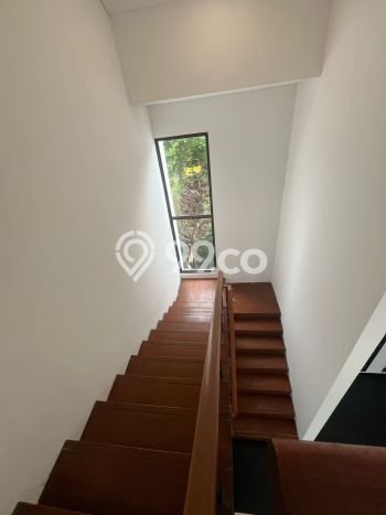 HARGA TERBAIK! Rumah Premium di BSD Green Wich, LT 250m² Bangunan 230m² HARGA TERBAIK! Rumah Premium di BSD Green Wich, LT 250m² Bangunan 230m²