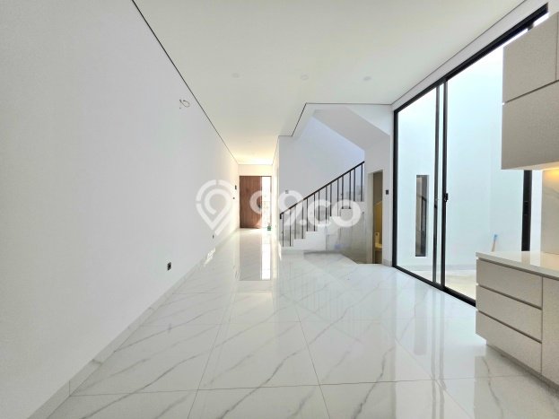 Rumah Modern Cantik 3 KT Bisa Langsung Pindah di BSD Rumah Modern Cantik 3 KT Bisa Langsung Pindah di BSD