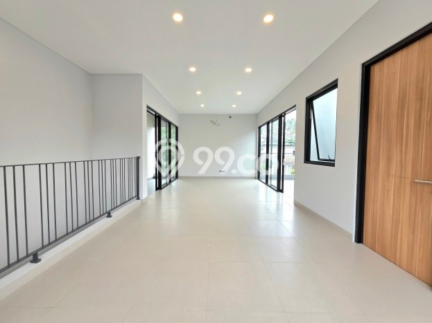 Hunian Mewah Siap Huni LT 120m2 di BSD, Tangerang Selatan Hunian Mewah Siap Huni LT 120m2 di BSD, Tangerang Selatan