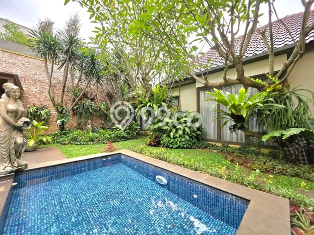 Rumah Luxury Modern Tanpa Renovasi di BSD Tangerang Rumah Luxury Modern Tanpa Renovasi di BSD Tangerang
