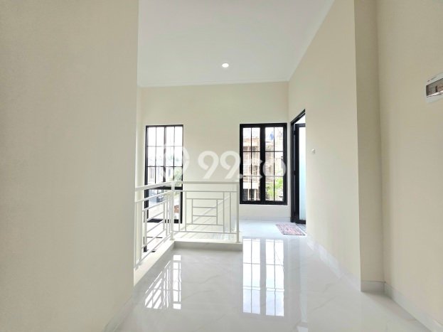 Rumah Eksklusif Siap Huni LT 108m2 di BSD, Tangerang Selatan Rumah Eksklusif Siap Huni LT 108m2 di BSD, Tangerang Selatan