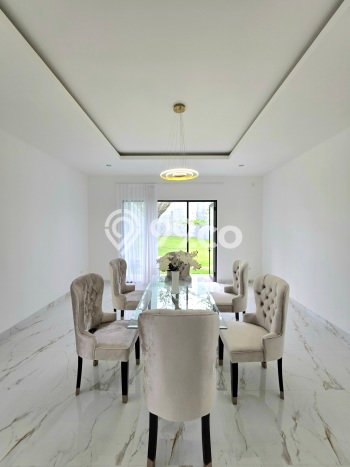 Rumah Elit Modern Tanpa Renovasi di BSD Tangerang Rumah Elit Modern Tanpa Renovasi di BSD Tangerang