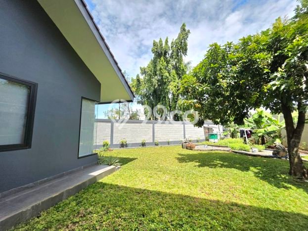 Dijual Rumah Premium dengan Fasilitas Sekitar Lengkap di BSD, Tangerang Selatan Dijual Rumah Premium dengan Fasilitas Sekitar Lengkap di BSD, Tangerang Selatan