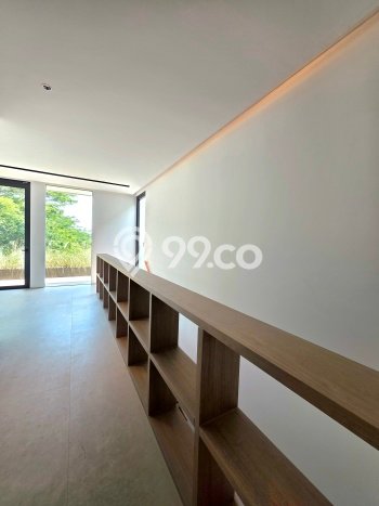 Hunian Elit LB 400m2 Siap Huni Desain Elegan di BSD City, Tangerang Hunian Elit LB 400m2 Siap Huni Desain Elegan di BSD City, Tangerang