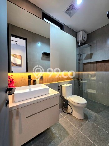 Hunian Mewah LB 250m2 Siap Huni Desain Elegan di BSD, Tangerang Hunian Mewah LB 250m2 Siap Huni Desain Elegan di BSD, Tangerang