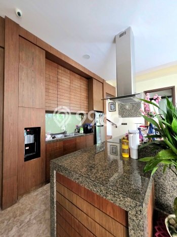 Rumah Luxury Modern Tanpa Renovasi di BSD Tangerang Rumah Luxury Modern Tanpa Renovasi di BSD Tangerang