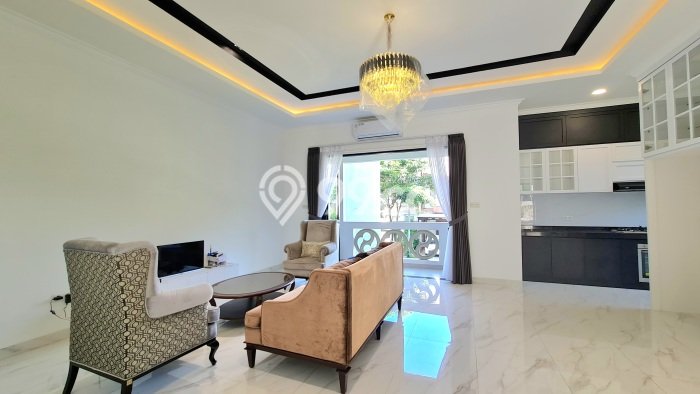 Rumah Kawasan BSD, LT 151m², LB 378m² Rumah Kawasan BSD, LT 151m², LB 378m²