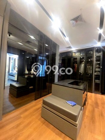 Rumah 5 KT 5 KM Luas Tanah 500m², LB 1000m² di BSD, Tangerang Rumah 5 KT 5 KM Luas Tanah 500m², LB 1000m² di BSD, Tangerang