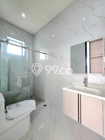 Rumah Elit Modern Tanpa Renovasi di BSD Tangerang Rumah Elit Modern Tanpa Renovasi di BSD Tangerang