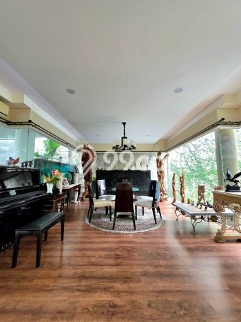 Rumah Luxury Modern Tanpa Renovasi di BSD Tangerang Rumah Luxury Modern Tanpa Renovasi di BSD Tangerang