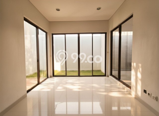 Ready to Use! Premium House LT 171m2 Desain Elegan di BSD Ready to Use! Premium House LT 171m2 Desain Elegan di BSD