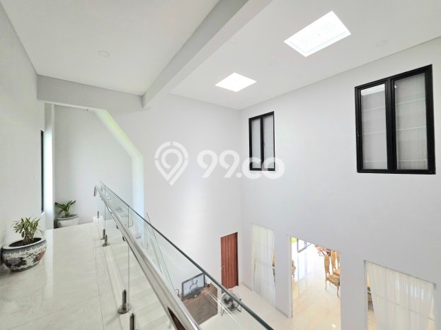 Dijual Rumah Premium dengan Fasilitas Sekitar Lengkap di BSD, Tangerang Selatan Dijual Rumah Premium dengan Fasilitas Sekitar Lengkap di BSD, Tangerang Selatan