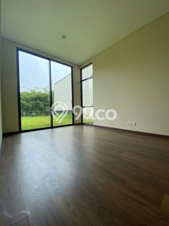 Rumah kawasan BSD City, Tangerang, LT 396m² LB 285m² Rumah kawasan BSD City, Tangerang, LT 396m² LB 285m²