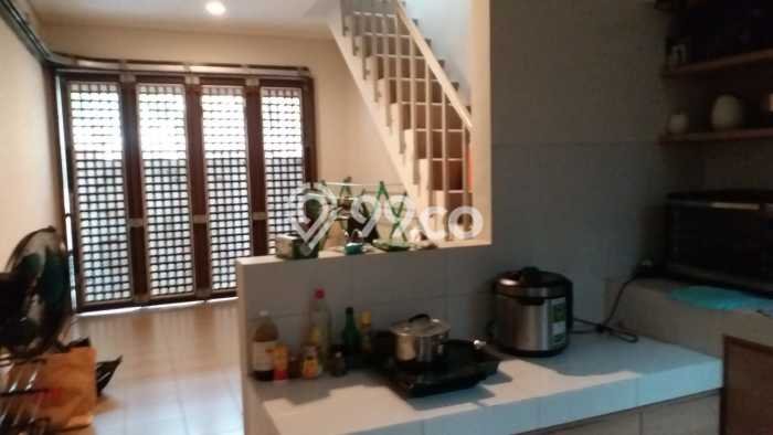 Rumah Mewah LT 200m² / LB 180m² di Kompleks Perumahan BSD De Park, Tangerang Rumah Mewah LT 200m² / LB 180m² di Kompleks Perumahan BSD De Park, Tangerang