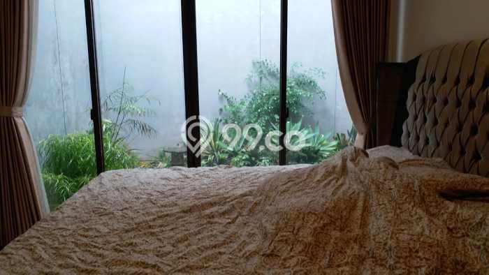 Rumah Mewah LT 200m² / LB 180m² di Kompleks Perumahan BSD De Park, Tangerang Rumah Mewah LT 200m² / LB 180m² di Kompleks Perumahan BSD De Park, Tangerang
