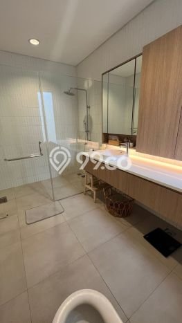 Rumah Berkualitas dengan Luas Tanah 180m² di Lingkungan Asri BSD Eminent, Tangerang Rumah Berkualitas dengan Luas Tanah 180m² di Lingkungan Asri BSD Eminent, Tangerang