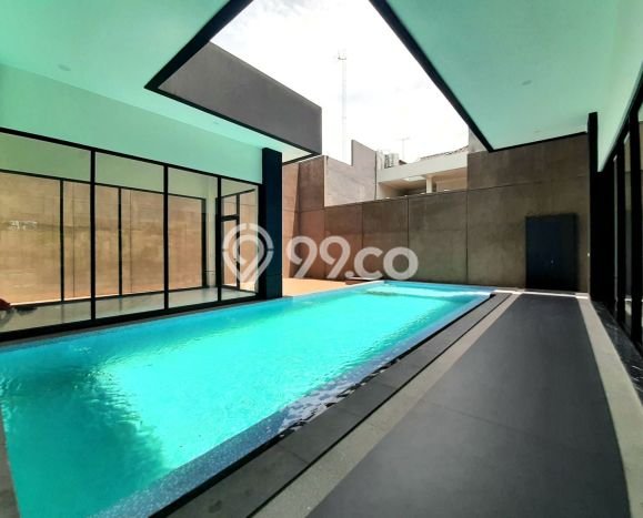 Rumah Elit LB 1500m2 Siap Pakai Desain Elegan di Alam Sutera, Tangerang Rumah Elit LB 1500m2 Siap Pakai Desain Elegan di Alam Sutera, Tangerang