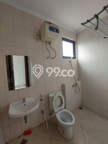 Rumah Minimalis 3 Kamar Terawat di Kompleks Perumahan BSD The Icon, Tangerang Rumah Minimalis 3 Kamar Terawat di Kompleks Perumahan BSD The Icon, Tangerang