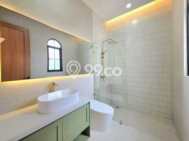 Hunian Elit LB 330m2 Siap Pakai Desain Elegan di BSD Kencana Loka, Tangerang Hunian Elit LB 330m2 Siap Pakai Desain Elegan di BSD Kencana Loka, Tangerang