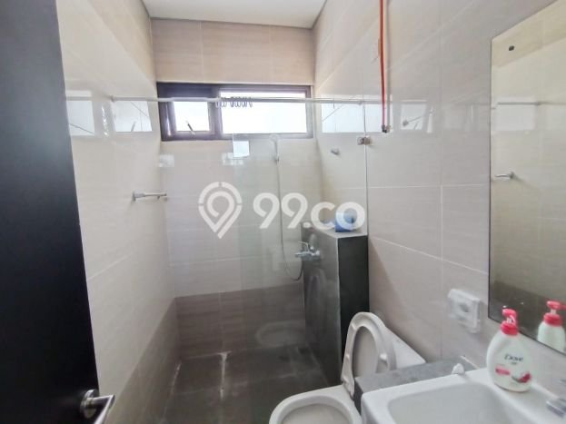 Rumah Nyaman LB 180m² View Gunung di BSD Eminent, Tangerang Rumah Nyaman LB 180m² View Gunung di BSD Eminent, Tangerang