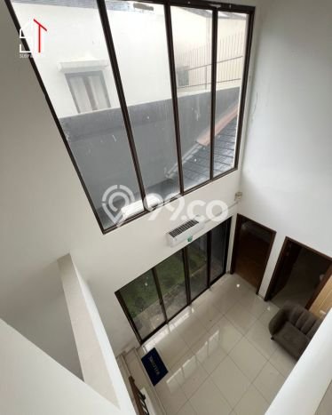 Hunian Elit LB 142m2 Siap Huni Desain Elegan di BSD Eminent, Tangerang Hunian Elit LB 142m2 Siap Huni Desain Elegan di BSD Eminent, Tangerang