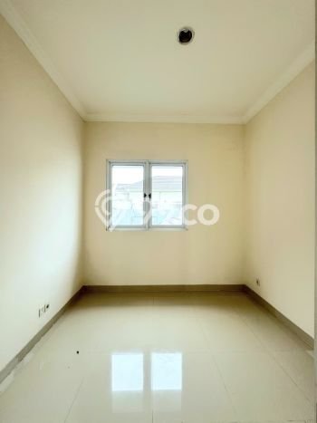 Rumah Elit LB 131m2 Siap Huni Desain Elegan di BSD Green Wich, Tangerang Rumah Elit LB 131m2 Siap Huni Desain Elegan di BSD Green Wich, Tangerang