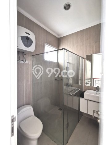 Rumah Mewah LB 130m2 Siap Pakai Desain Elegan di BSD Green Wich, Tangerang Rumah Mewah LB 130m2 Siap Pakai Desain Elegan di BSD Green Wich, Tangerang