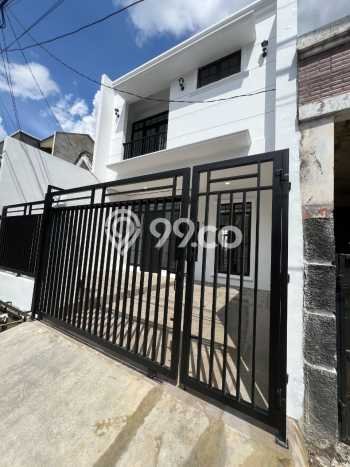 For Sale Hunian Rumah Terawat 3 Kamar di BSD Kencana Loka, Tangerang For Sale Hunian Rumah Terawat 3 Kamar di BSD Kencana Loka, Tangerang