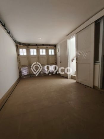 BEST DEAL! Rumah Nyaman area Gading Serpong, LT 180m² Bangunan 130m² BEST DEAL! Rumah Nyaman area Gading Serpong, LT 180m² Bangunan 130m²