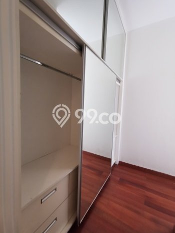 Rumah Mewah LB 130m2 Siap Pakai Desain Elegan di BSD Green Wich, Tangerang Rumah Mewah LB 130m2 Siap Pakai Desain Elegan di BSD Green Wich, Tangerang