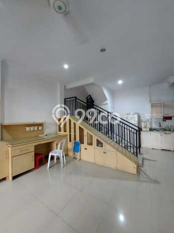 Rumah Modern 2 KT di BSD Nusaloka Tangerang Semi Furnished Rumah Modern 2 KT di BSD Nusaloka Tangerang Semi Furnished