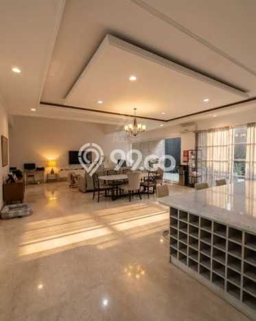 Rumah Luxury Modern Tanpa Renovasi di Gading Serpong Tangerang Rumah Luxury Modern Tanpa Renovasi di Gading Serpong Tangerang