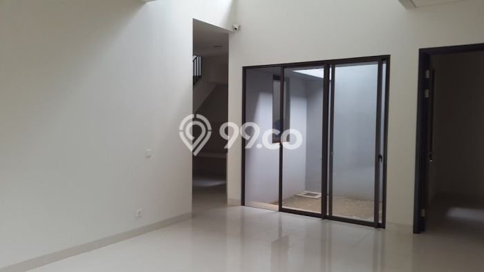 Ready to Use! Luxury House LT 135m2 Desain Modern di BSD Eminent Ready to Use! Luxury House LT 135m2 Desain Modern di BSD Eminent