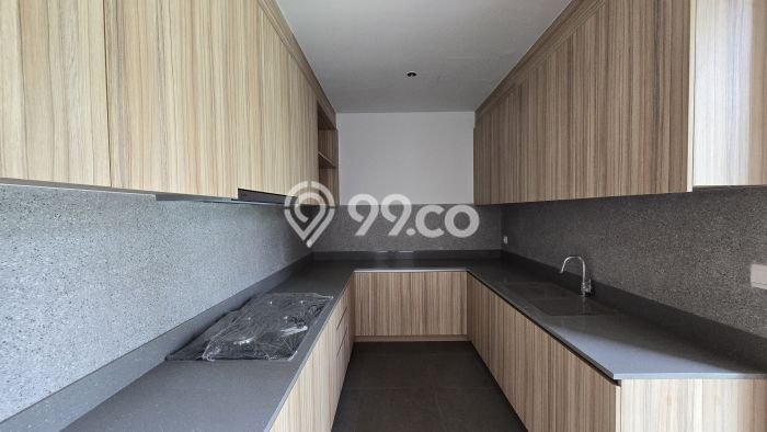 Rumah Elit Modern Siap Huni di BSD City Tangerang Rumah Elit Modern Siap Huni di BSD City Tangerang