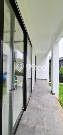 Rumah Elit LB 300m2 Siap Huni Desain Elegan di BSD The Icon, Tangerang Rumah Elit LB 300m2 Siap Huni Desain Elegan di BSD The Icon, Tangerang