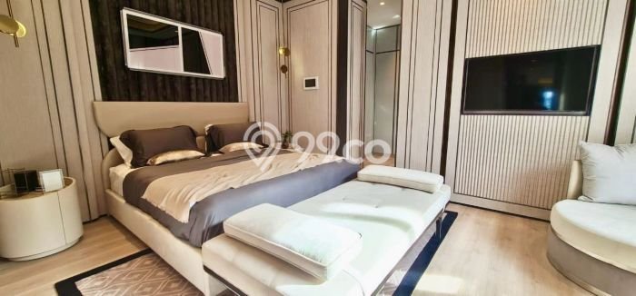 Jual Rumah Luas Elegan Dengan View Eksklusif di BSD City, Tangerang Jual Rumah Luas Elegan Dengan View Eksklusif di BSD City, Tangerang