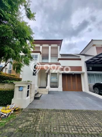 Rumah Elit Modern Siap Huni di BSD Green Wich Tangerang Rumah Elit Modern Siap Huni di BSD Green Wich Tangerang
