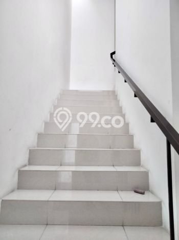 Rumah Elit Modern Tanpa Renovasi di BSD De Park Tangerang Rumah Elit Modern Tanpa Renovasi di BSD De Park Tangerang
