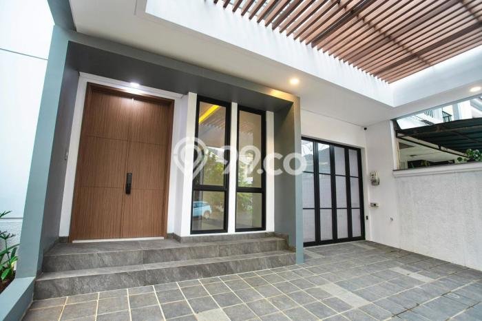 Rumah Elit Modern Tanpa Renovasi di BSD Delatinos Tangerang Rumah Elit Modern Tanpa Renovasi di BSD Delatinos Tangerang