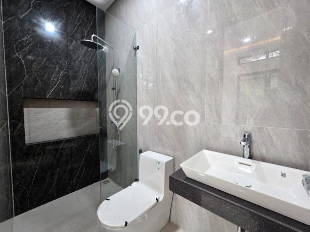 Rumah Elit Modern Tanpa Renovasi di BSD Delatinos Tangerang Rumah Elit Modern Tanpa Renovasi di BSD Delatinos Tangerang