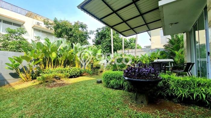 Jual Rumah Luas Elegan Dengan View Cantik di BSD De Park, Tangerang Jual Rumah Luas Elegan Dengan View Cantik di BSD De Park, Tangerang