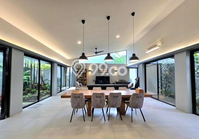 Hunian Elit LB 350m2 Siap Huni Desain Elegan di BSD The Green, Tangerang Hunian Elit LB 350m2 Siap Huni Desain Elegan di BSD The Green, Tangerang