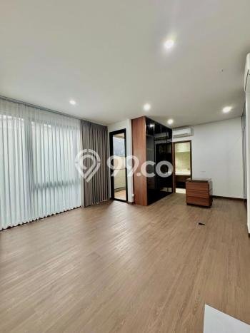 Ready to Use! Luxury House LT 200m2 Desain Modern di BSD City Ready to Use! Luxury House LT 200m2 Desain Modern di BSD City