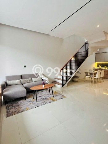 Jual Rumah Eksklusif 4 KT di BSD Nusaloka, Tangerang Jual Rumah Eksklusif 4 KT di BSD Nusaloka, Tangerang