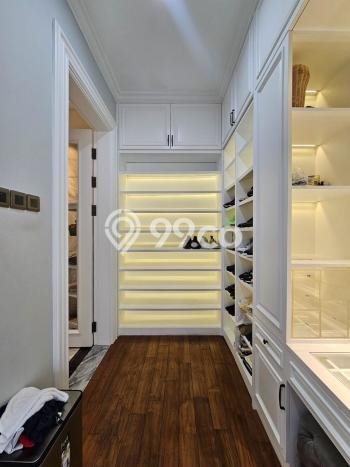 Ready to Use! Luxury House LT 336m2 Desain Modern di BSD City Ready to Use! Luxury House LT 336m2 Desain Modern di BSD City