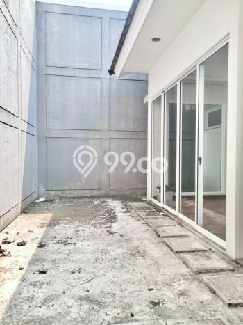 Rumah Elit LB 135m2 Siap Huni Desain Elegan di BSD Green Wich, Tangerang Rumah Elit LB 135m2 Siap Huni Desain Elegan di BSD Green Wich, Tangerang