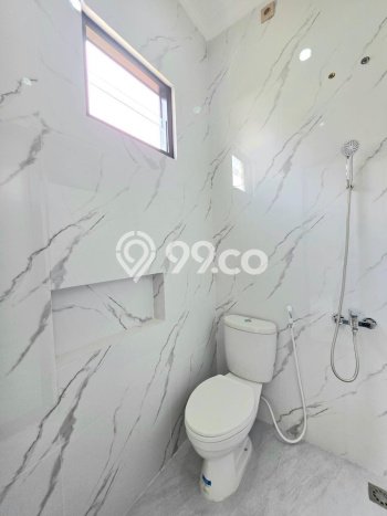 Rumah Luas Asri 4 KT Siap Pakai di BSD Nusaloka Tangerang Rumah Luas Asri 4 KT Siap Pakai di BSD Nusaloka Tangerang