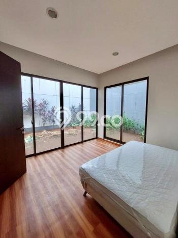 Jual Rumah Luas Megah Dengan View Eksklusif di BSD Green Wich, Tangerang Jual Rumah Luas Megah Dengan View Eksklusif di BSD Green Wich, Tangerang
