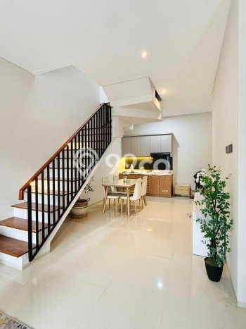 Jual Rumah Eksklusif 4 KT di BSD Nusaloka, Tangerang Jual Rumah Eksklusif 4 KT di BSD Nusaloka, Tangerang